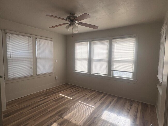 Building Photo - 1141 NW 43rd St