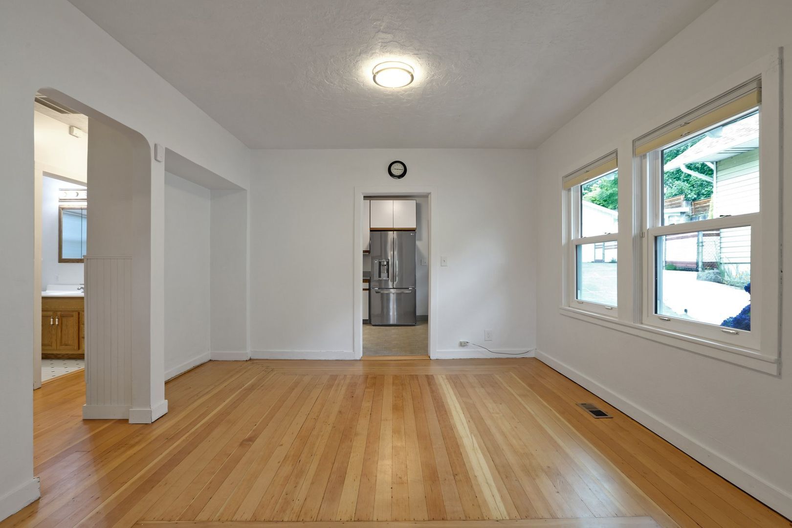 Building Photo - 303 NE 45th Ave