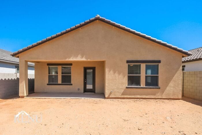 Building Photo - 35383 W San Capistrano Ave