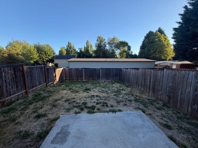 Building Photo - 18573-18575 SW Muirfield Street