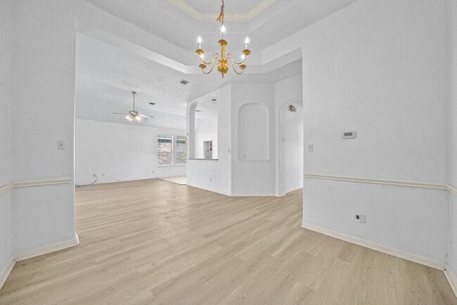 Building Photo - 4815 Plum Forest Rd