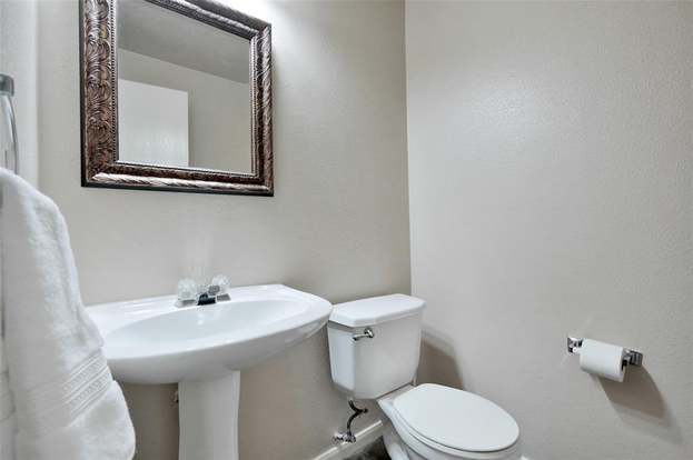 Building Photo - 9934 Goldenglade Dr