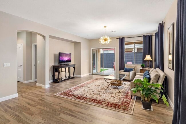 Building Photo - 3854 E Flower St