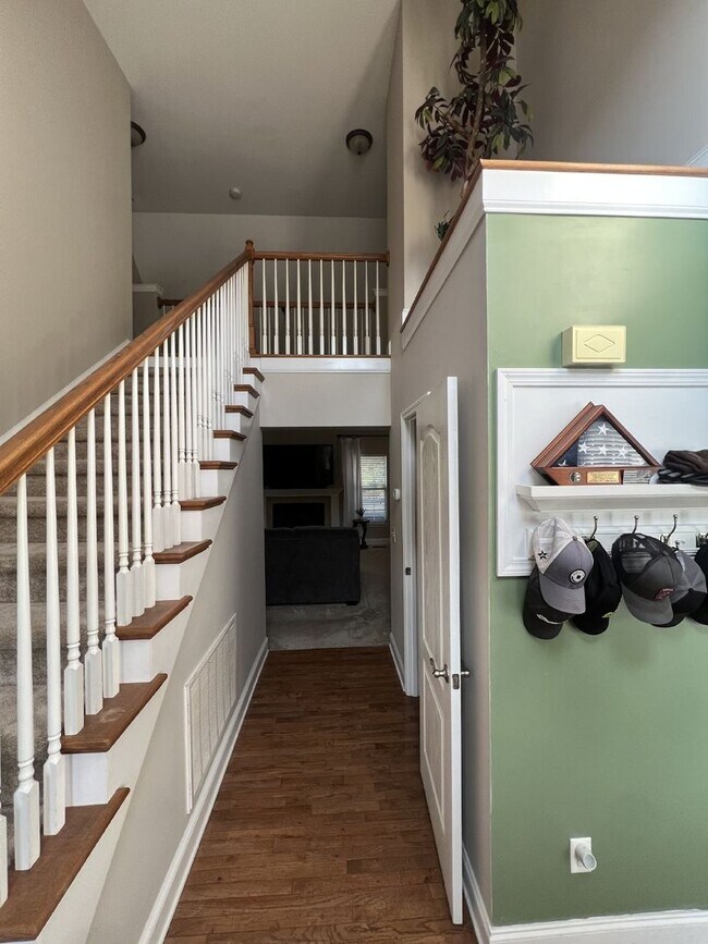 Building Photo - 7475 British Rd