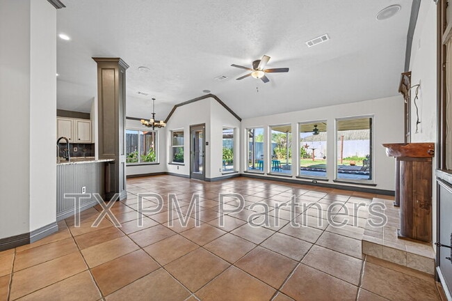 Building Photo - 23410 Stratsborough Dr