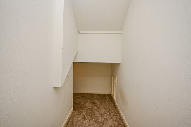 Building Photo - 5108 Fairmont St