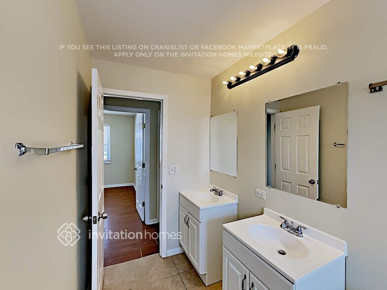 Building Photo - 640 N Ashbury Ave