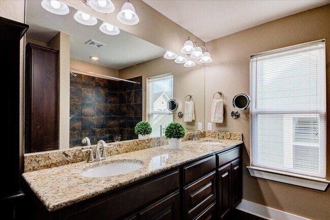 Building Photo - 12212 Tawny Farms Rd