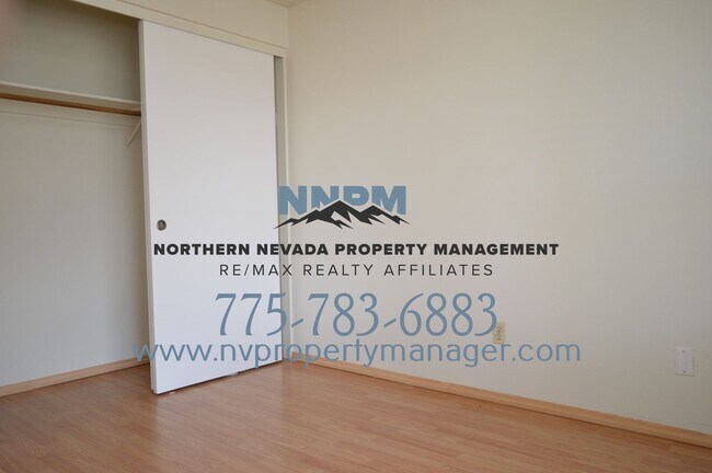 Building Photo - $2200 ~ 4 Bed ~ 2 Bath ~ Large Home on Corner lot off of S McCarren in Donner Springs Neighborhoo...