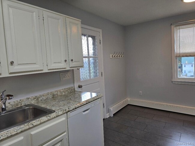 Building Photo - 144 Pine St