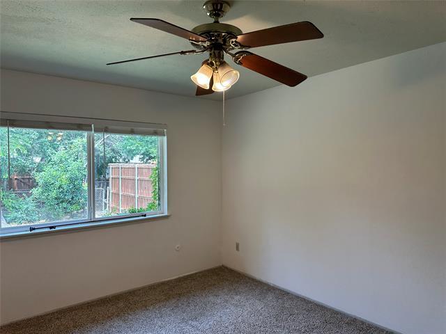 Building Photo - 553 Hightrail Dr