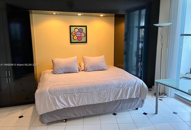 Building Photo - 3530 Mystic Pointe Dr