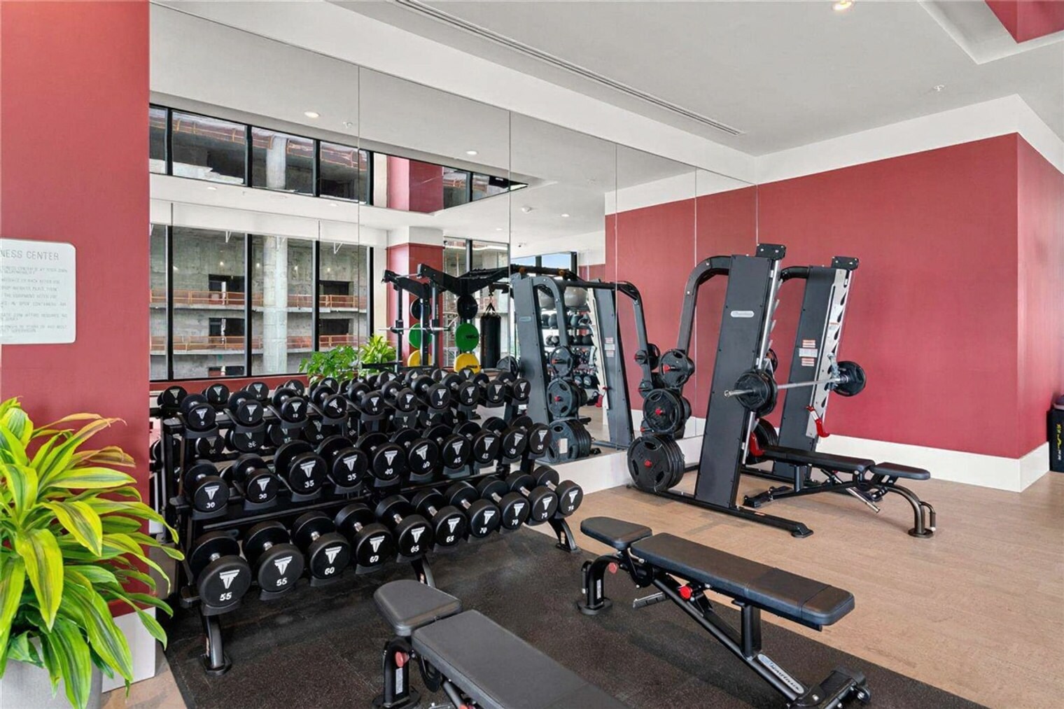 Building Photo - 11 NE 6th St