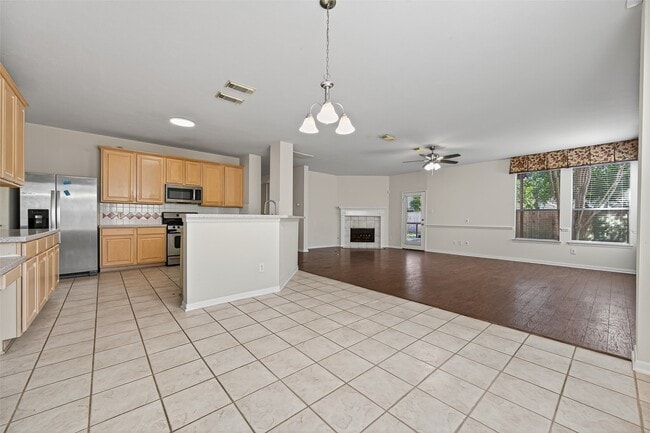 Building Photo - 16515 Cypress Thicket Dr