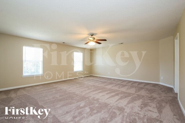 Building Photo - 3166 Redwood Run