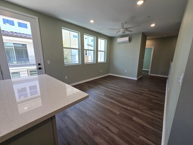 Building Photo - Beautiful 2 bed 2 bath Condo in Covina