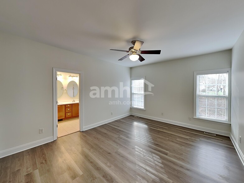 Building Photo - 9126 Dalmeny House Ln