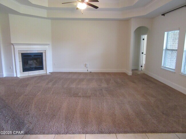 Building Photo - 114 Lake Merial Shores Dr