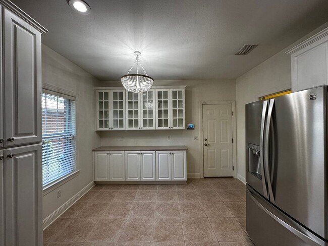 Building Photo - 361 Remington Run Way