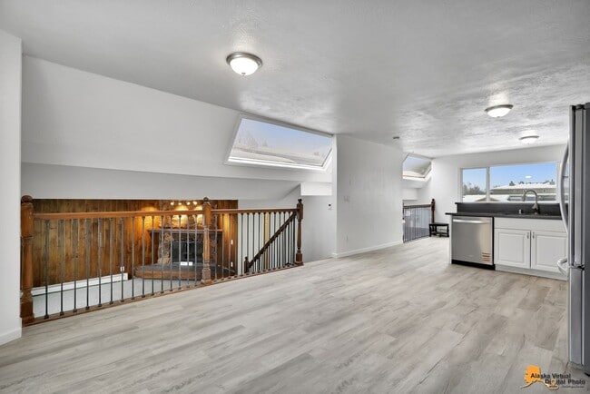 Building Photo - 4011 E Turnagain Blvd