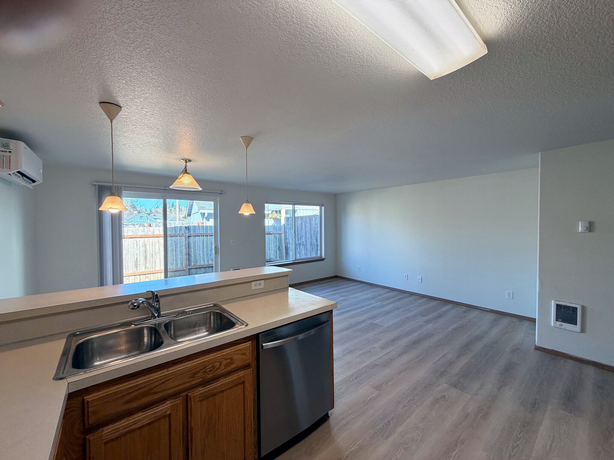 Building Photo - 1139 2nd St NW