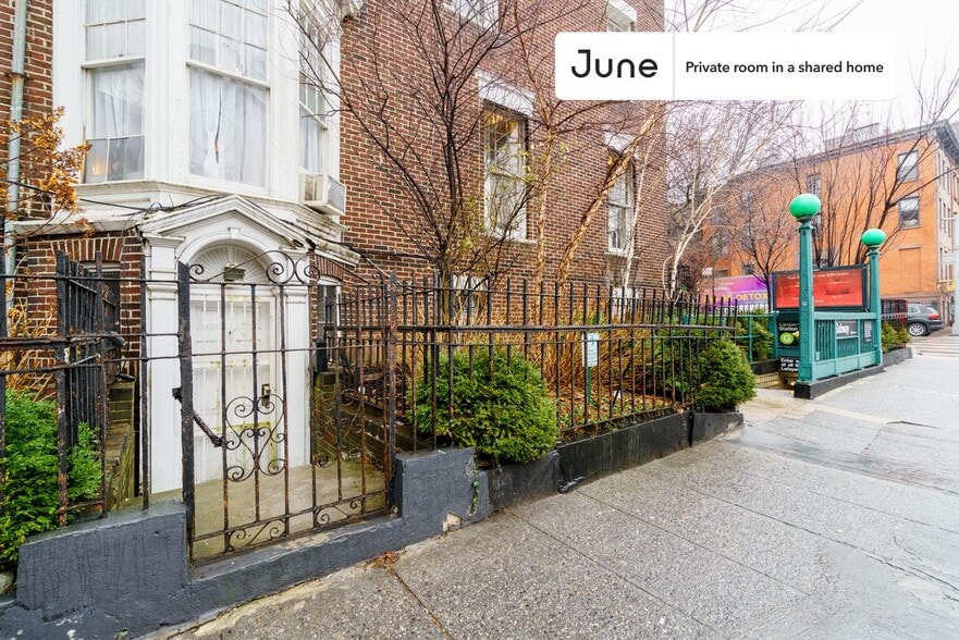 Building Photo - Room in Shared 5 bed/1.5 bath home in Bedford-Stuyvesant