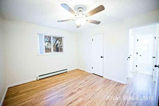 Building Photo - NEWLY RENOVATED - Beautiful 2bed, 1bath in...