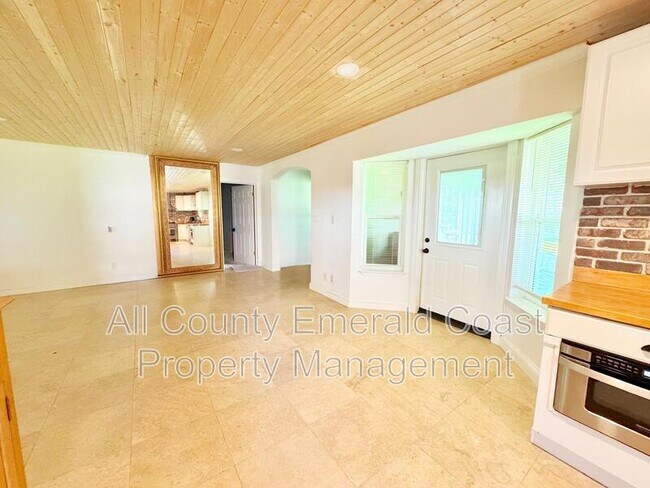 Building Photo - 4104 Indian Bayou N