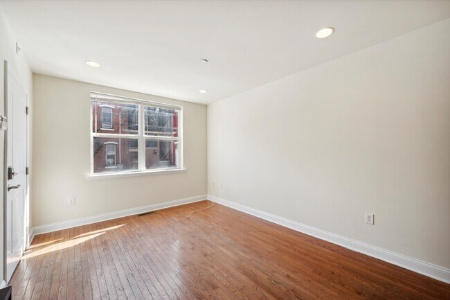 Building Photo - 1705 Arlington St