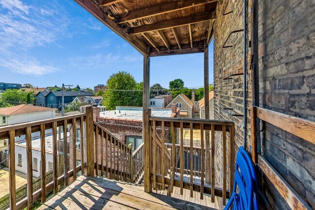 Building Photo - 2444 N Campbell Ave