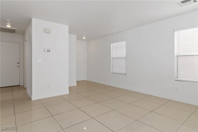 Building Photo - 7452 Wine Creek St