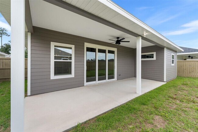 Building Photo - 6735 SW 10th Ln