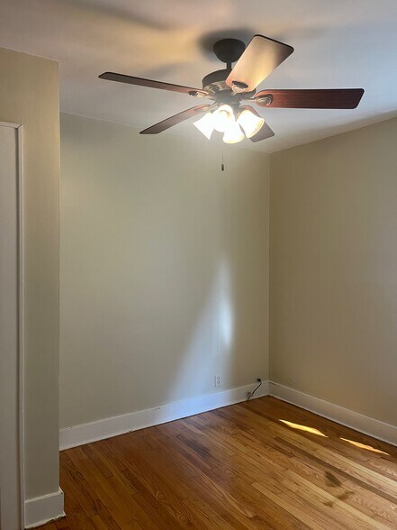 Building Photo - 311 Buckingham Ave