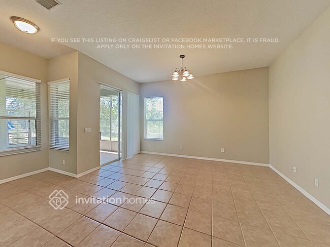 Building Photo - 945 Pickfair Terrace