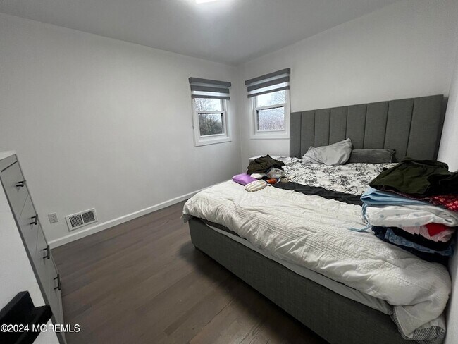 Building Photo - 85 Locust Ave