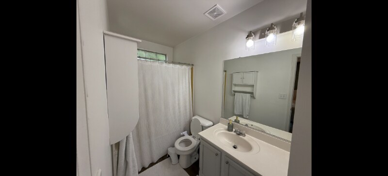 Building Photo - 1246 Woods Way