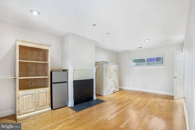 Building Photo - 12911 Walnut View Ct