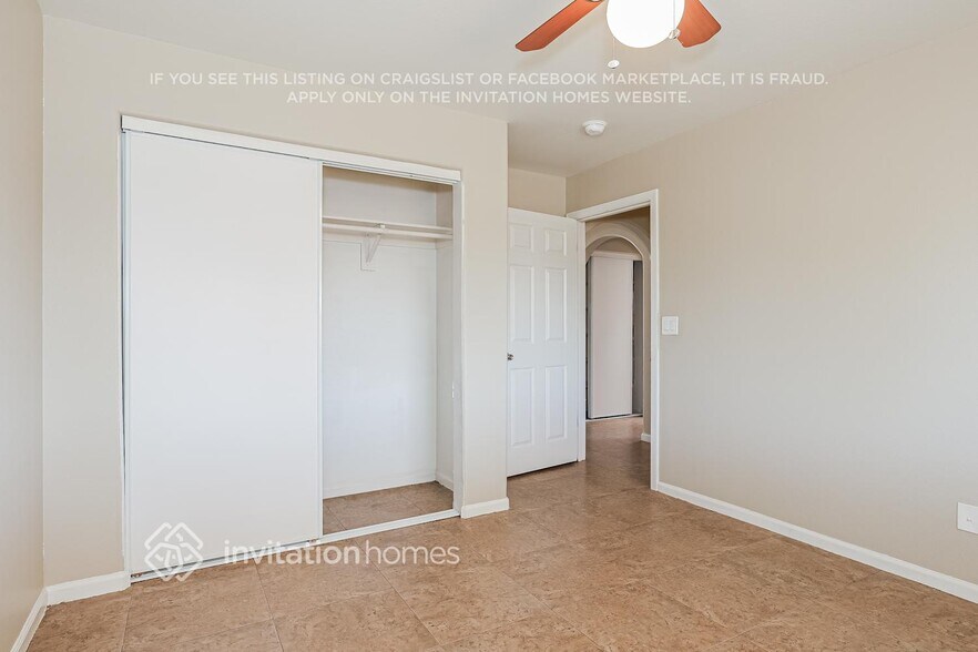 Building Photo - 7501 W Whitton Ave