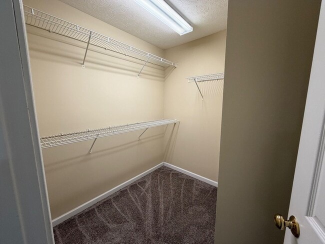 Building Photo - 147 Harmon Dr