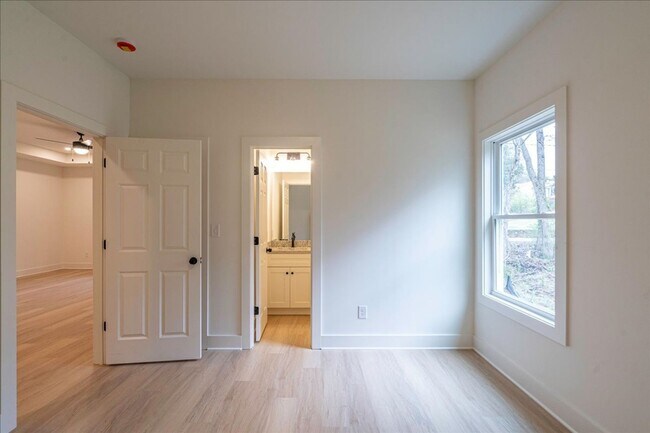 Building Photo - Brand New Construction in Near Downtown Athens