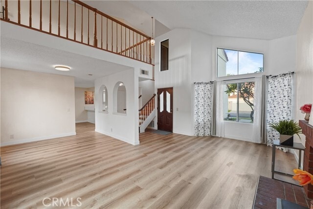 Building Photo - 1315 N Lighthouse Ln