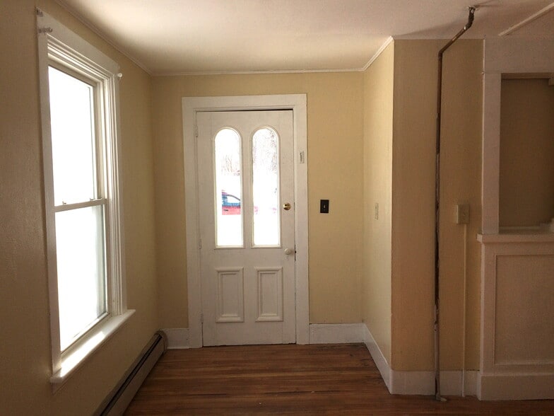 Building Photo - 938 VT-7A