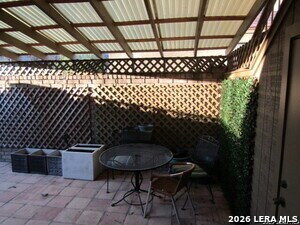 Building Photo - 3678 Hidden Dr