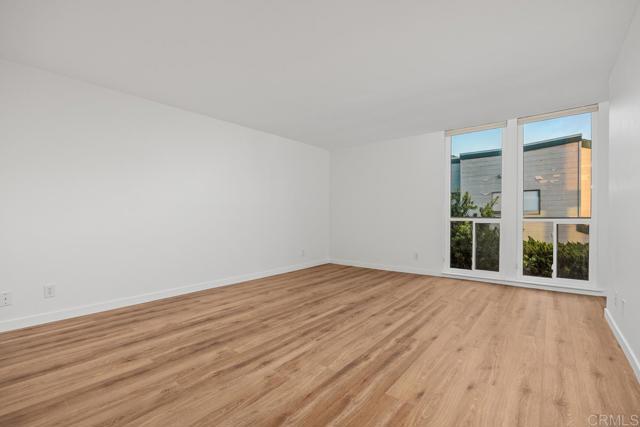 Building Photo - 424 Stratford Ct