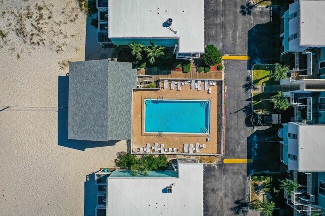Building Photo - 1100 Fort Pickens Rd