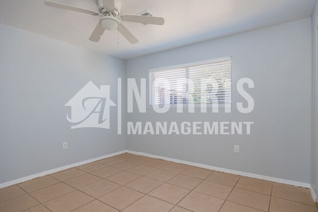 Building Photo - Great Home in the Heart of Eloy
