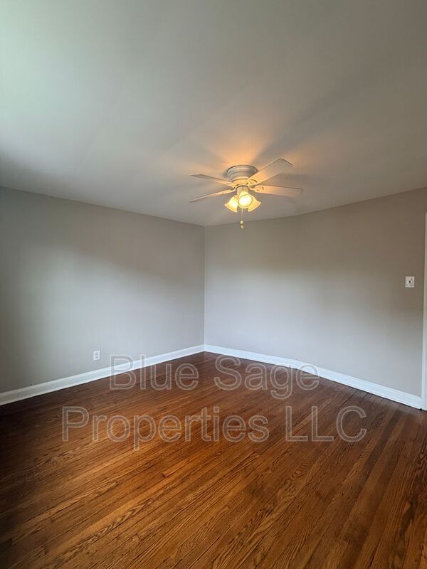 Building Photo - 56 W Albemarle Ave