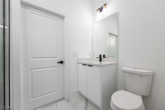 Building Photo - 2713 25th St SW