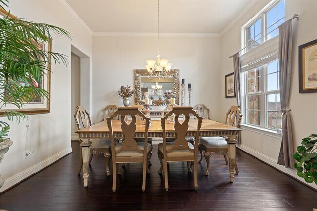 Building Photo - 8500 Echo Shore Cove