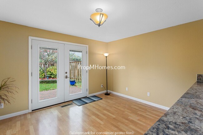 Building Photo - Spacious Three Bedroom Home In Highly Desired Sherwood!